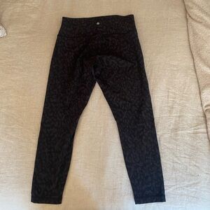 Lululemon Wunder Under (discontinued)